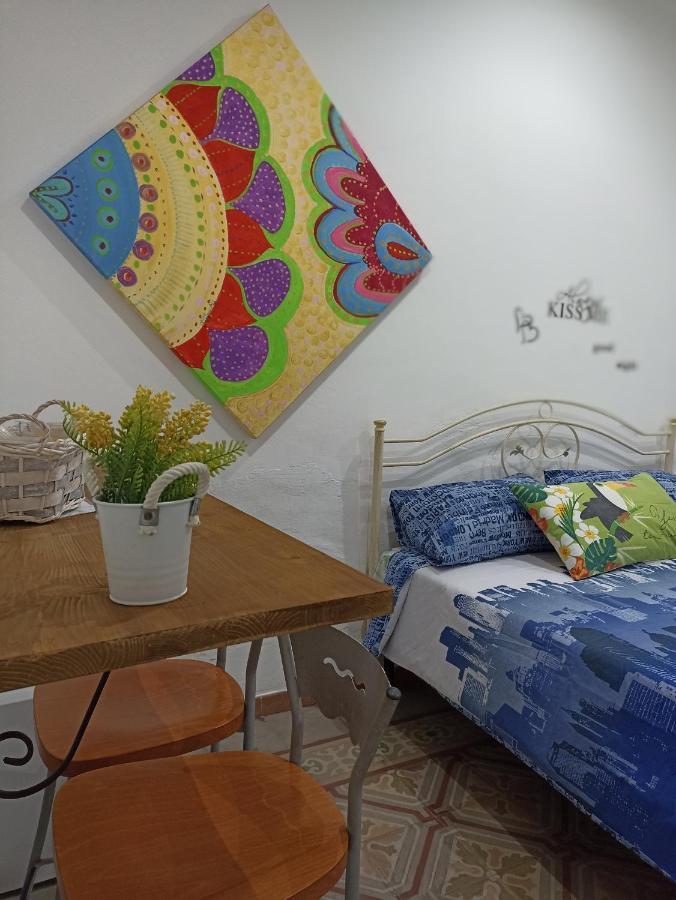 Al Molo Sant'Eligio Hotel Taranto Esterno foto